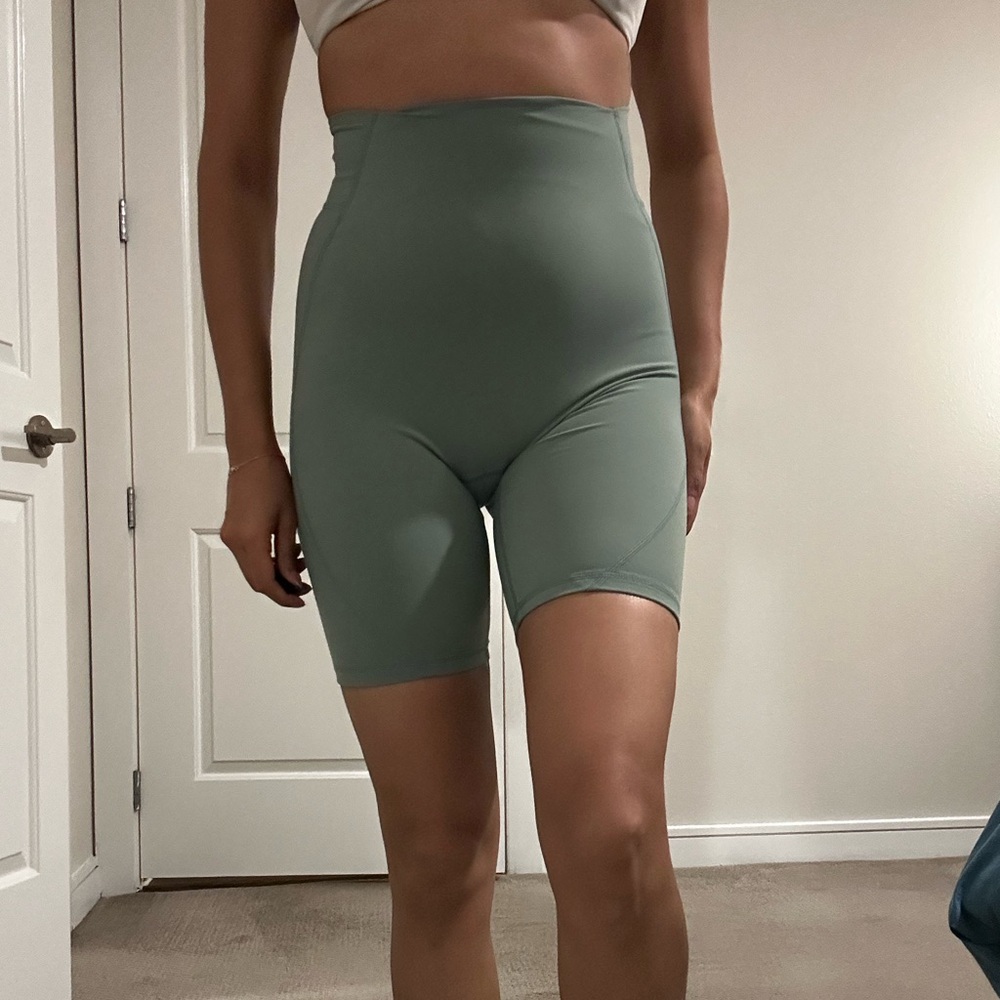 SOLD Buffbunny Biker Shorts | High-Waisted, Sculpting, Excellent Condition